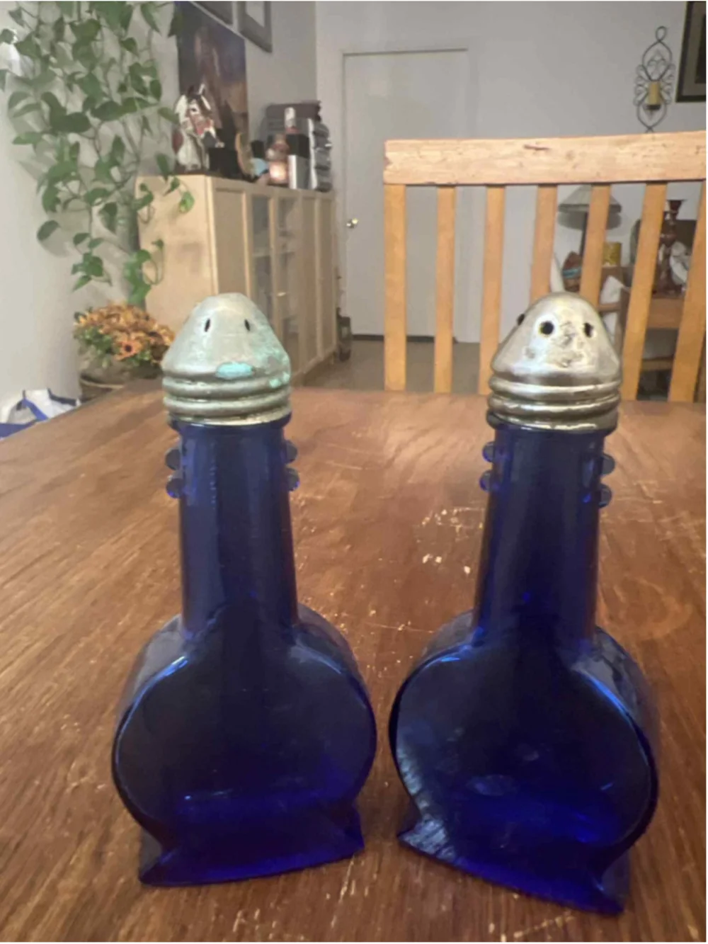 Vintage Hazel-Atlas Cobalt Blue Depression Glass “Banjo” Salt & Pepper Shakers