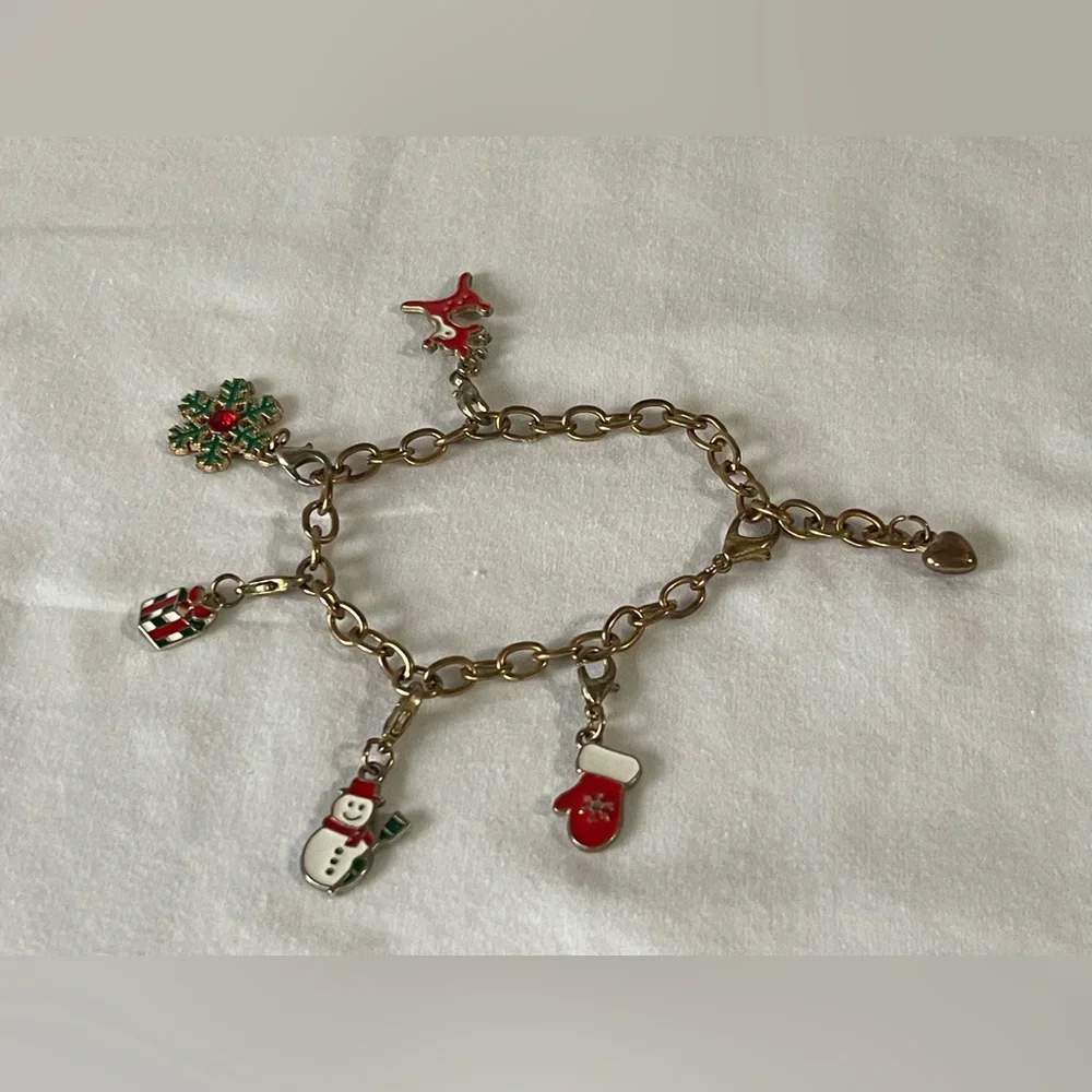 Vintage Christmas charm bracelet, gold tone, removable, charms