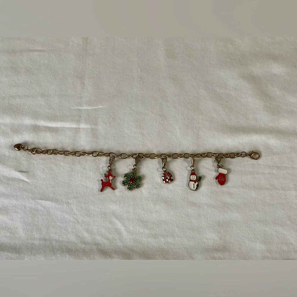 Vintage have measurements charms