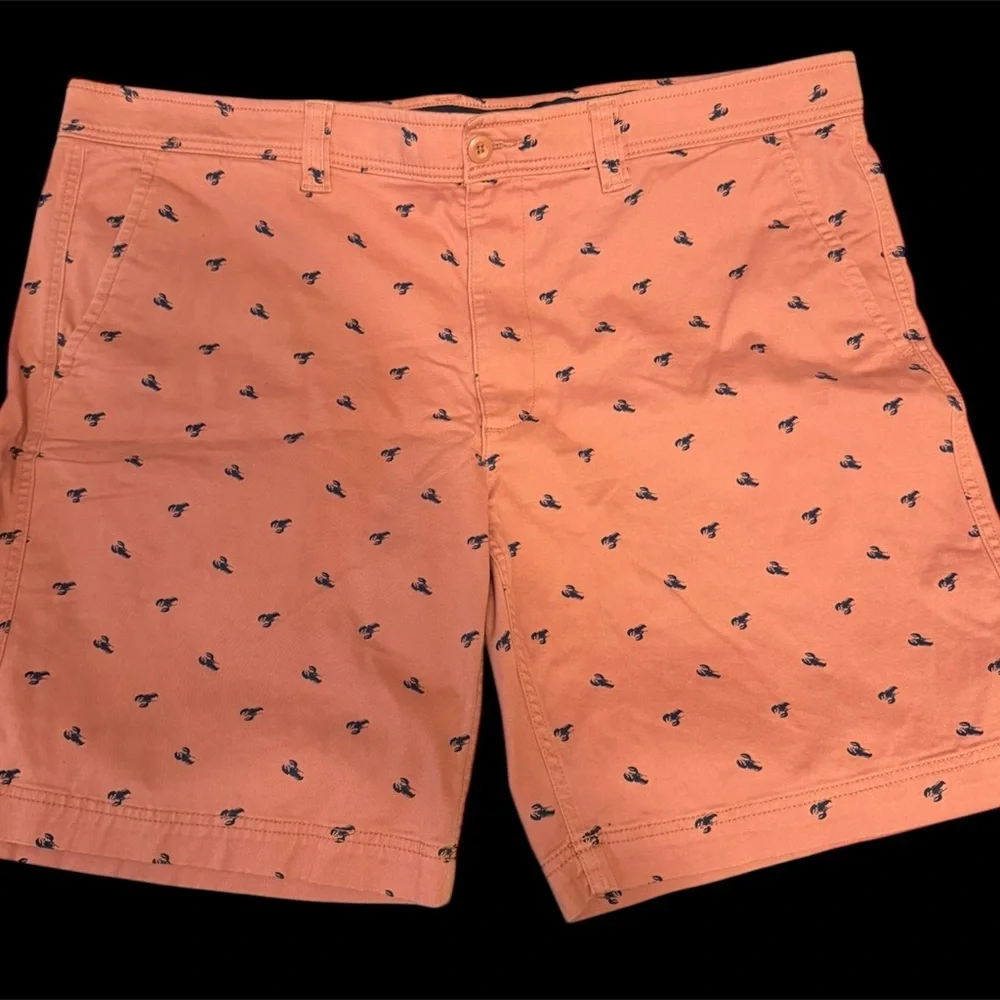 St Johns Bay Men's 44 Peach w/Blue lobsters 9”Chino Comfort stretch.