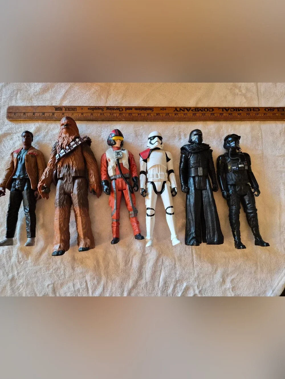 Star Wars Action Figure Lot of 6 – Chewbacca, Finn, Stormtrooper, Kylo Ren & Mor
