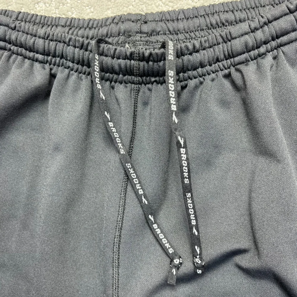 Brooks slight activewear