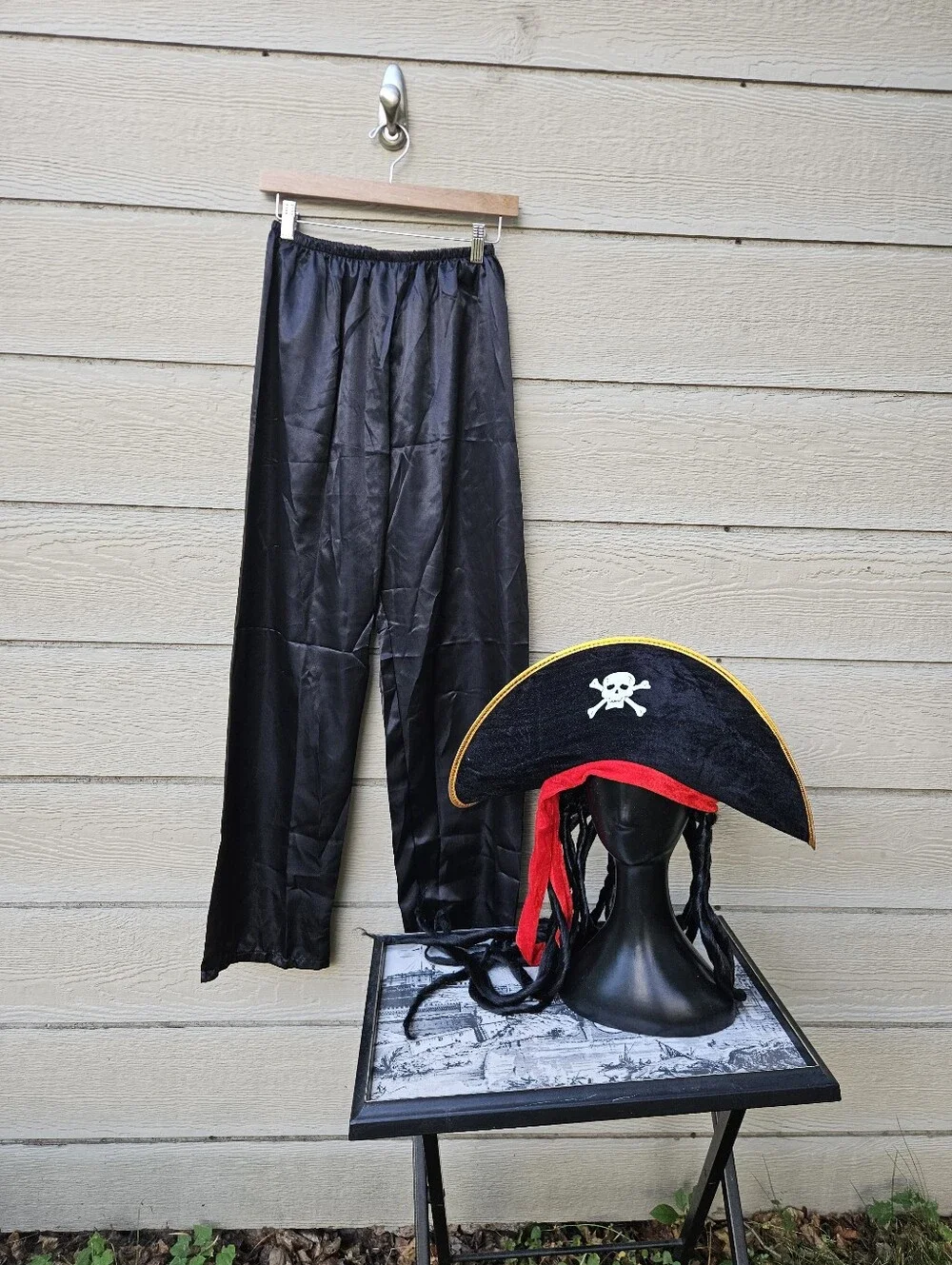 Hauntlook children pirate