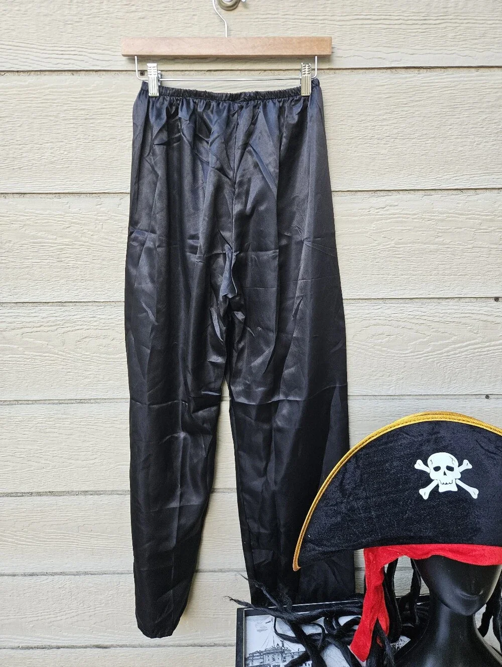 Hauntlook children pirate
