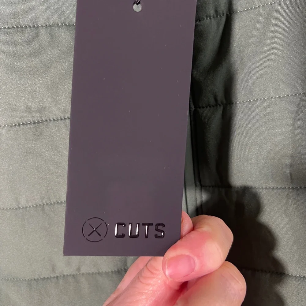 Cuts Clothing mock fit