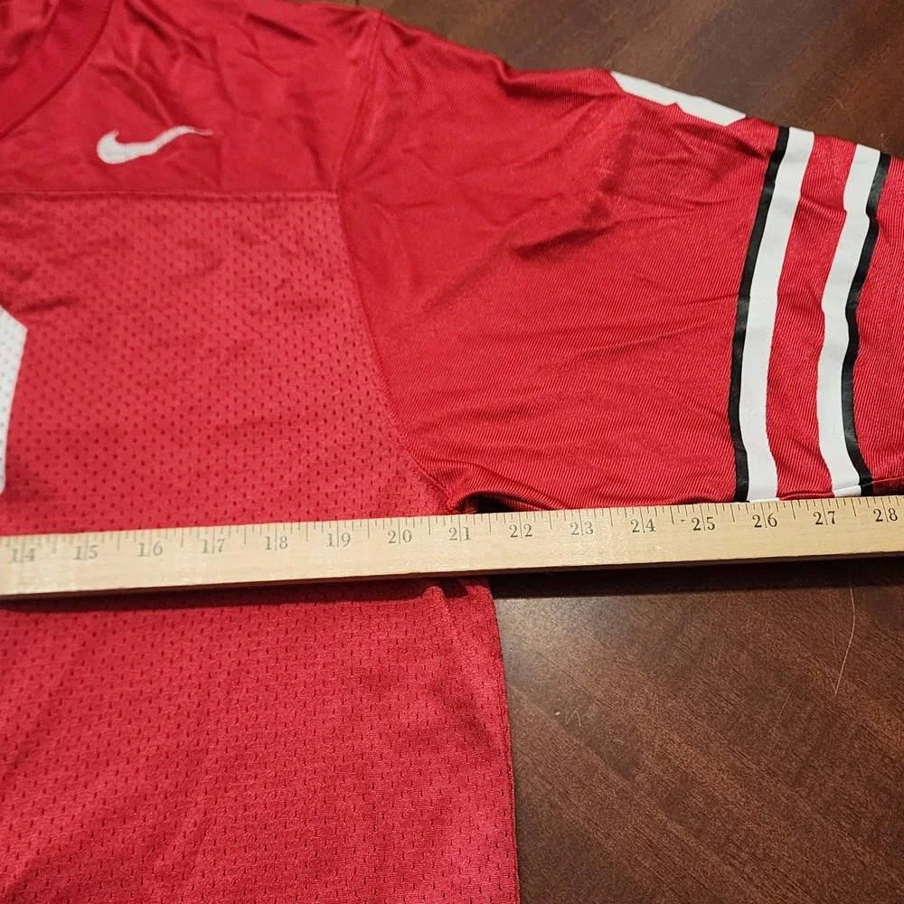 Nike chest all