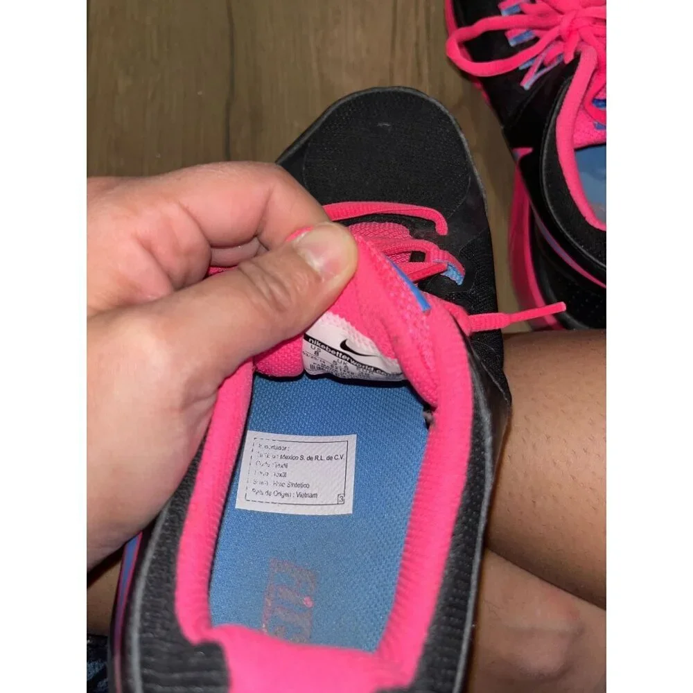 Nike lightweight supportive