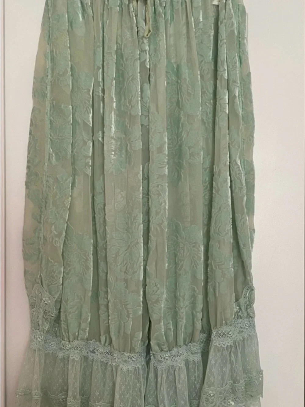 Free People waist delicate