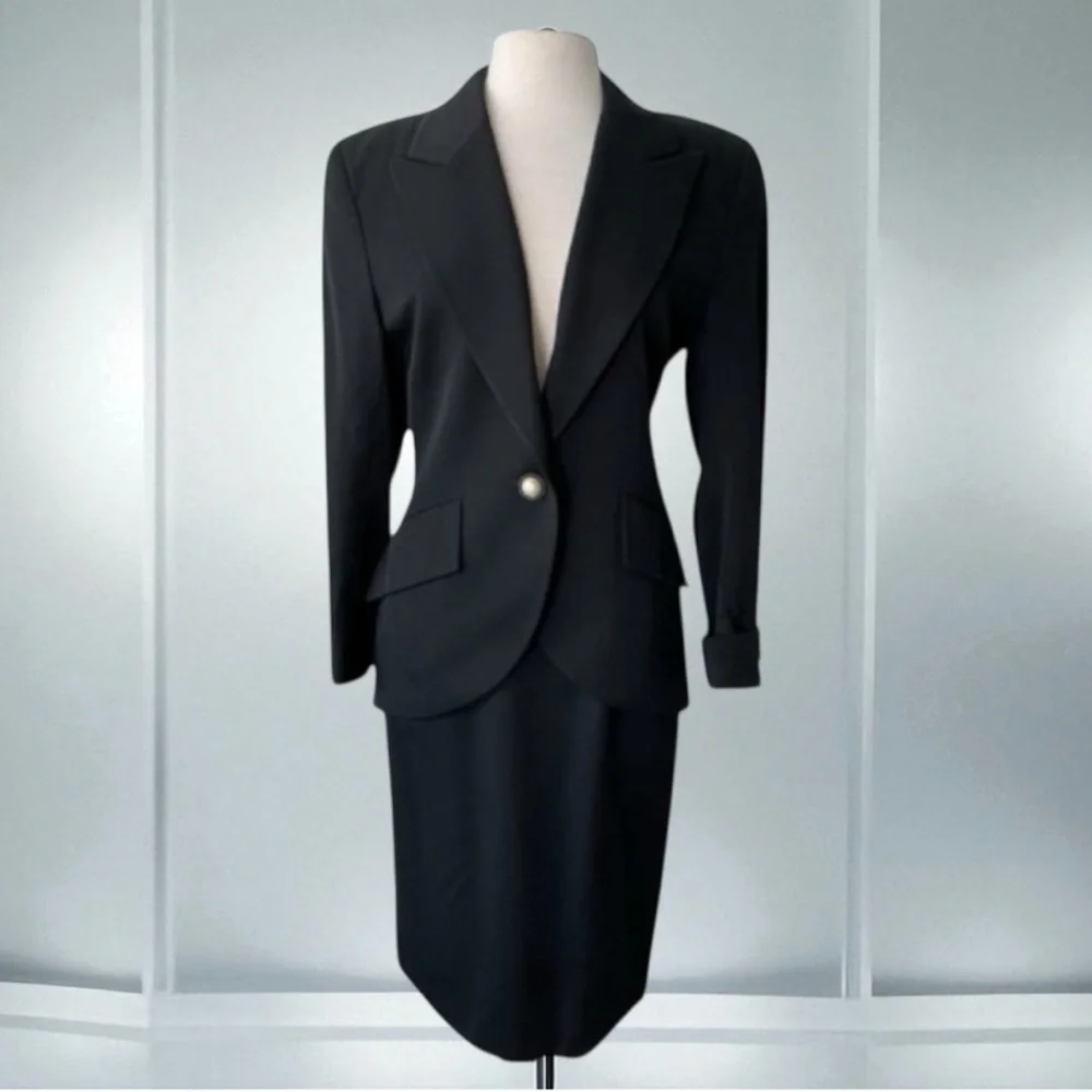 CHRISTIAN DIOR VTG CLASSIC BLACK SKIRT SUIT SIZE 10