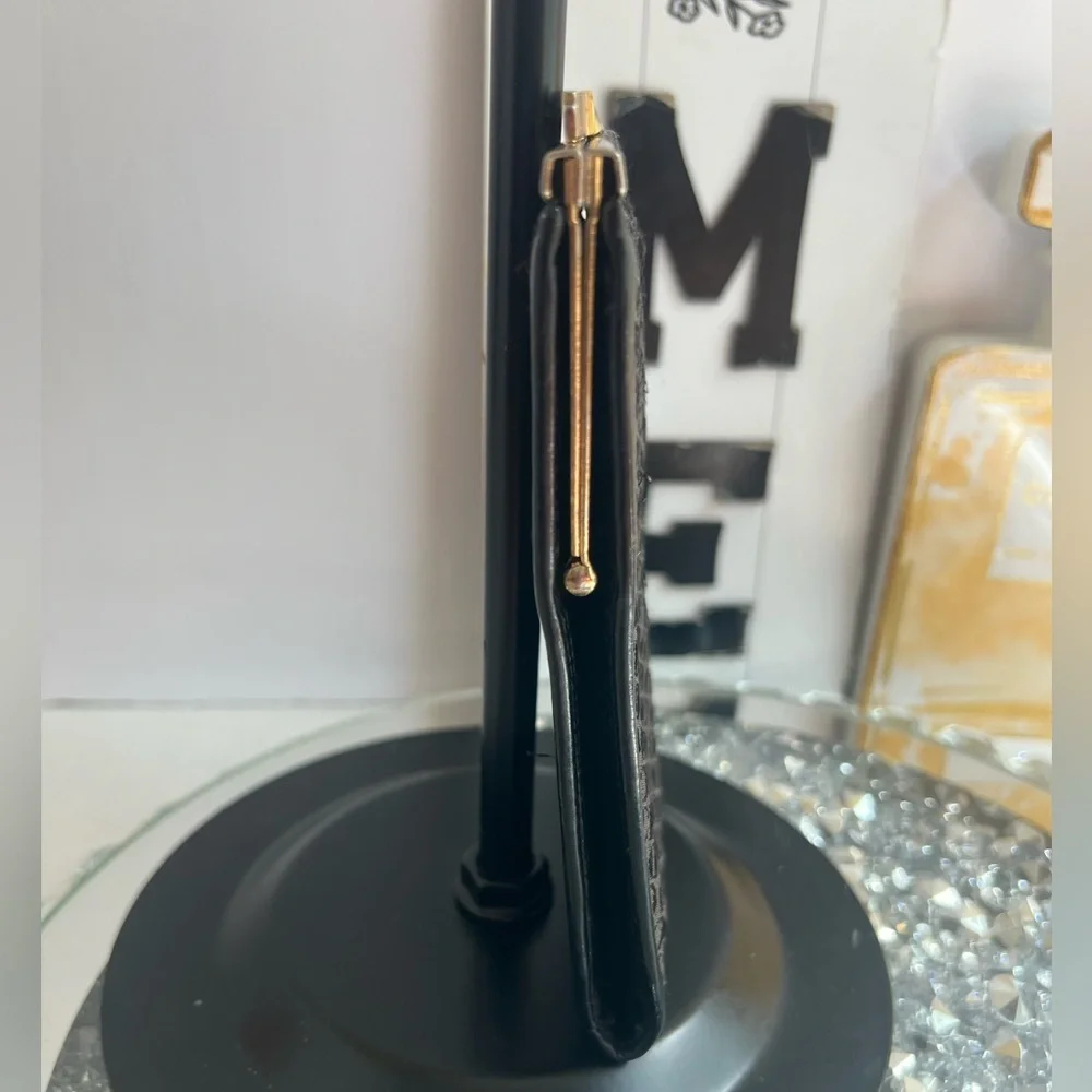 Dior elegant accessory