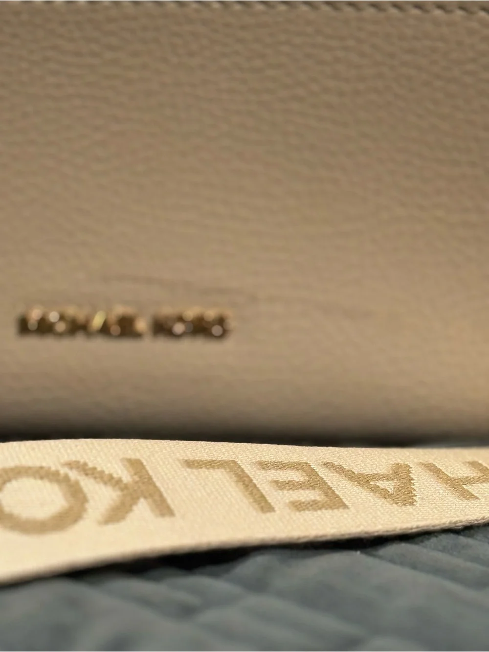 Michael Kors compact michael