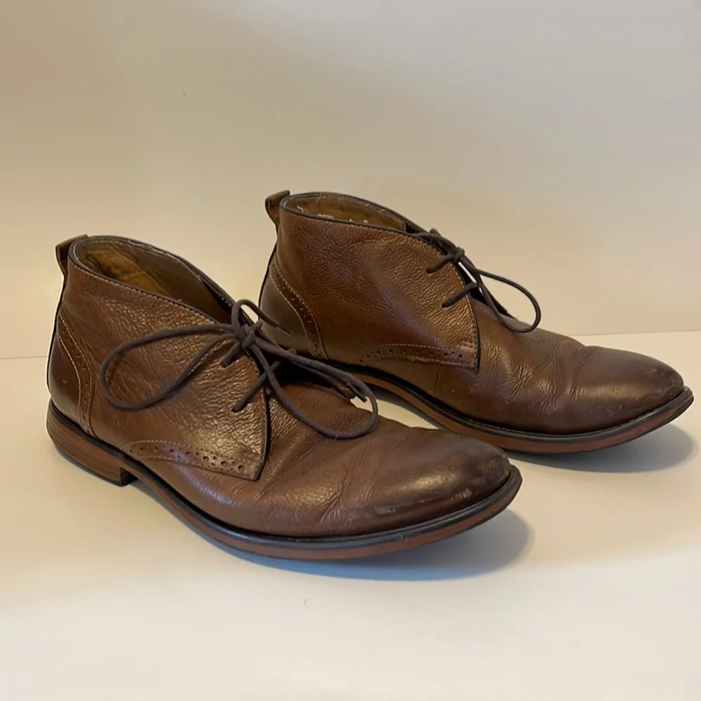 Dockers Men’s Brown Leather Chukka Boots (9.5)