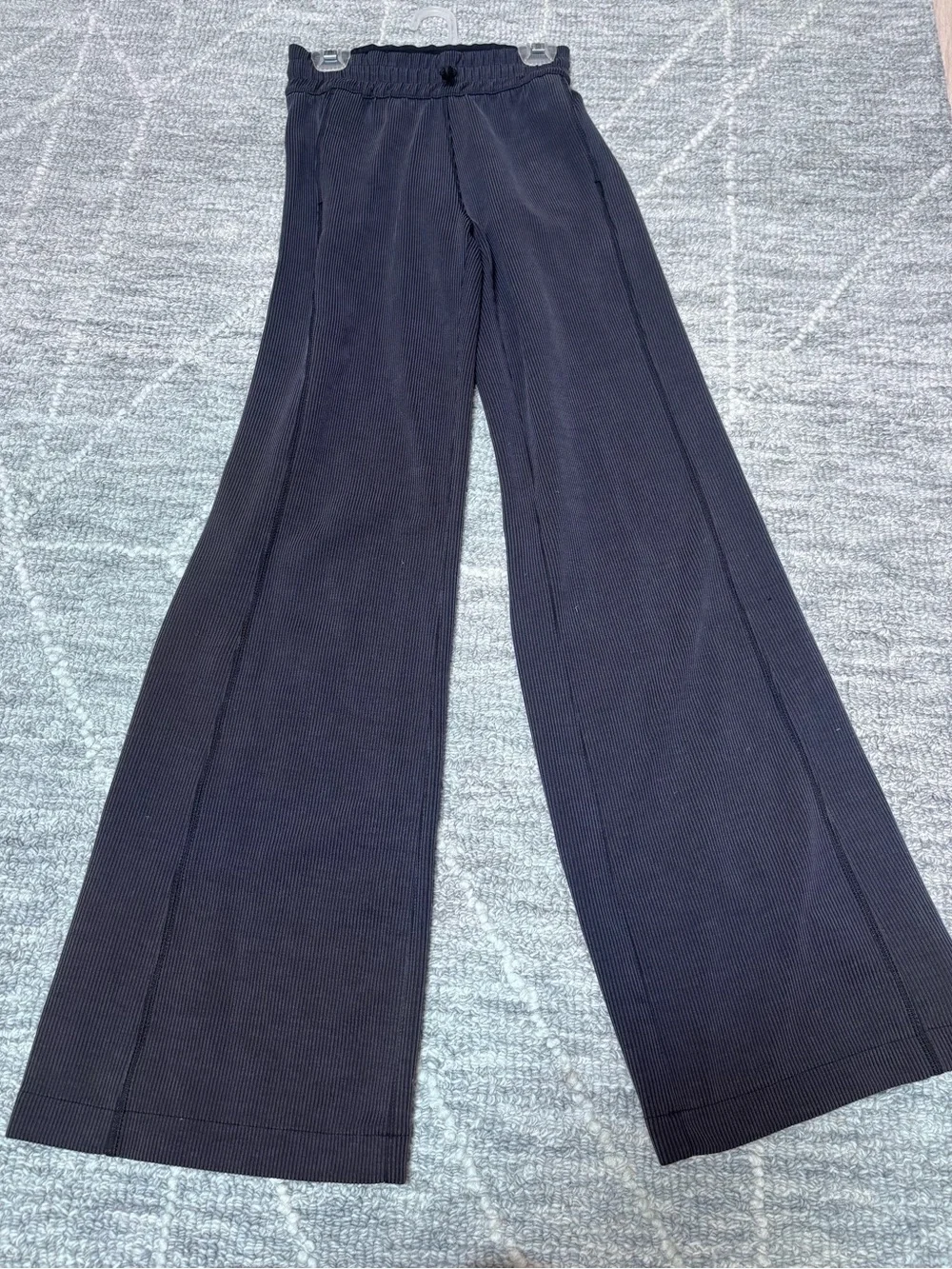 lululemon athletica relaxed wide