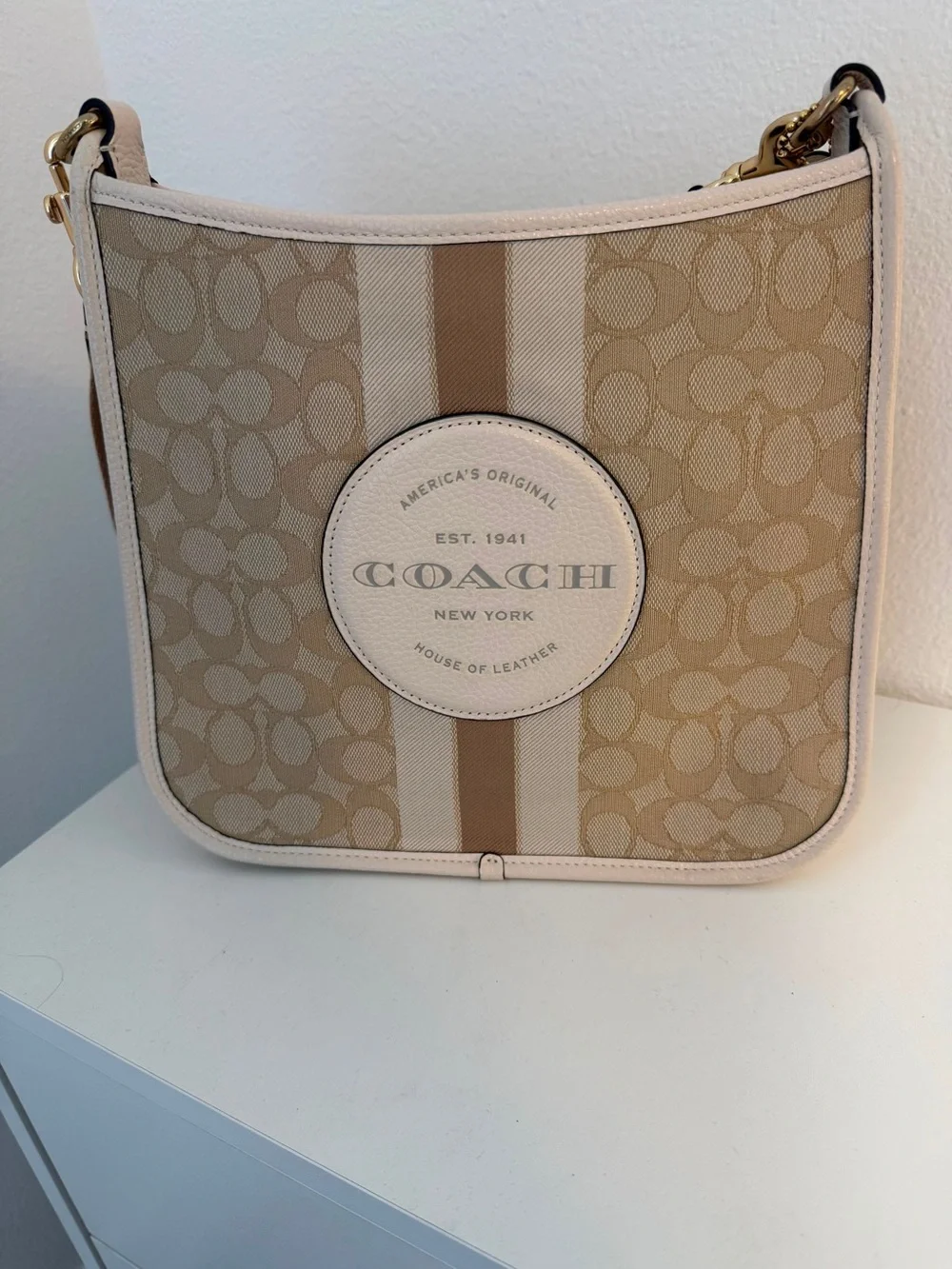 Coach authentic shoulder