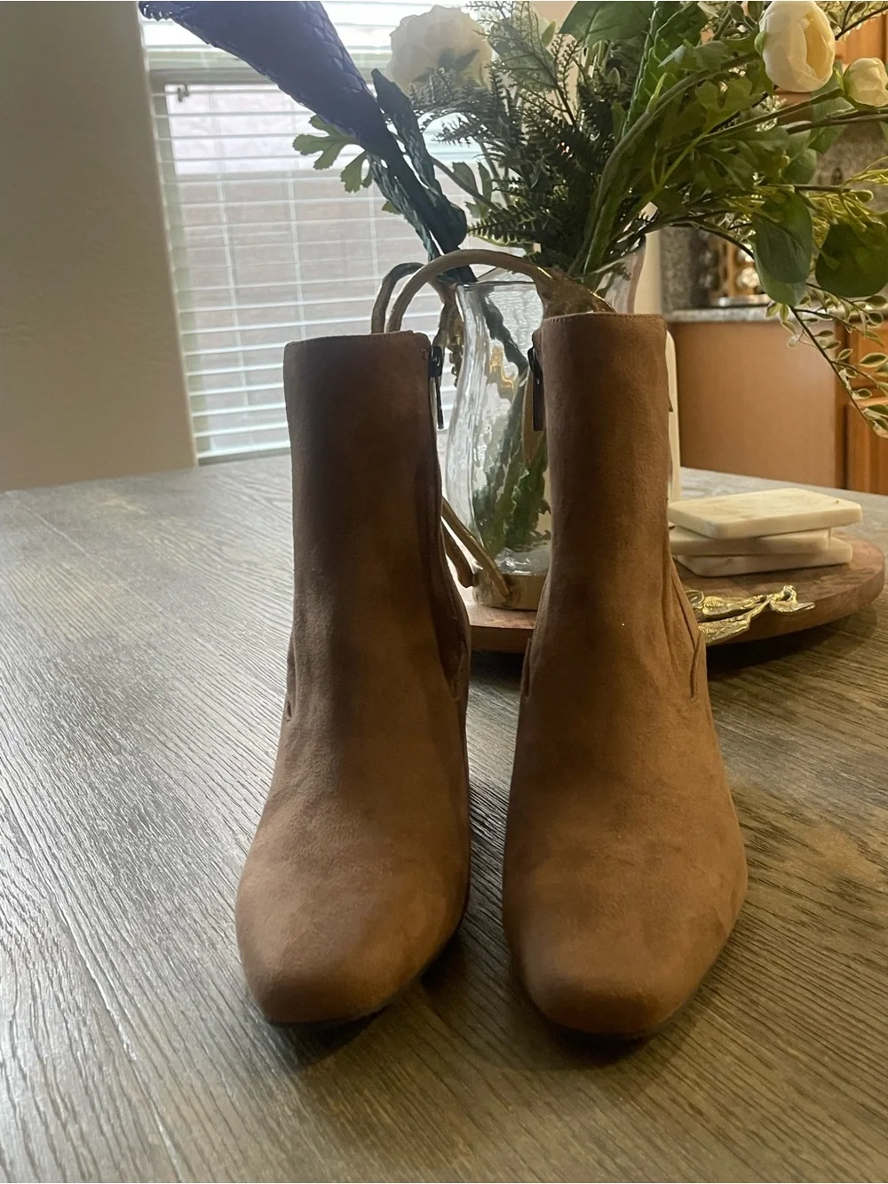 Donald J. Pliner sleek tan
