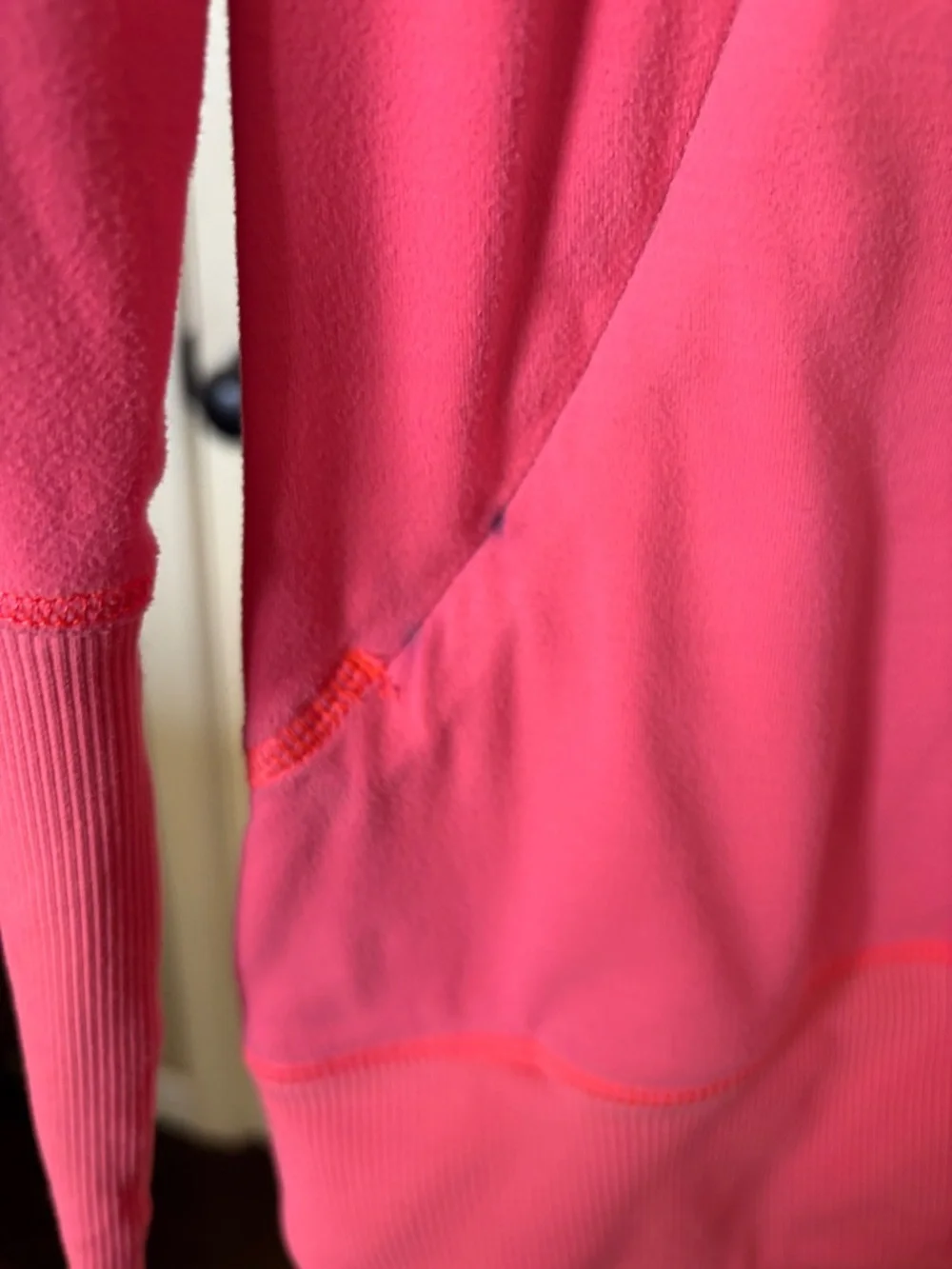 lululemon athletica lightweight zip