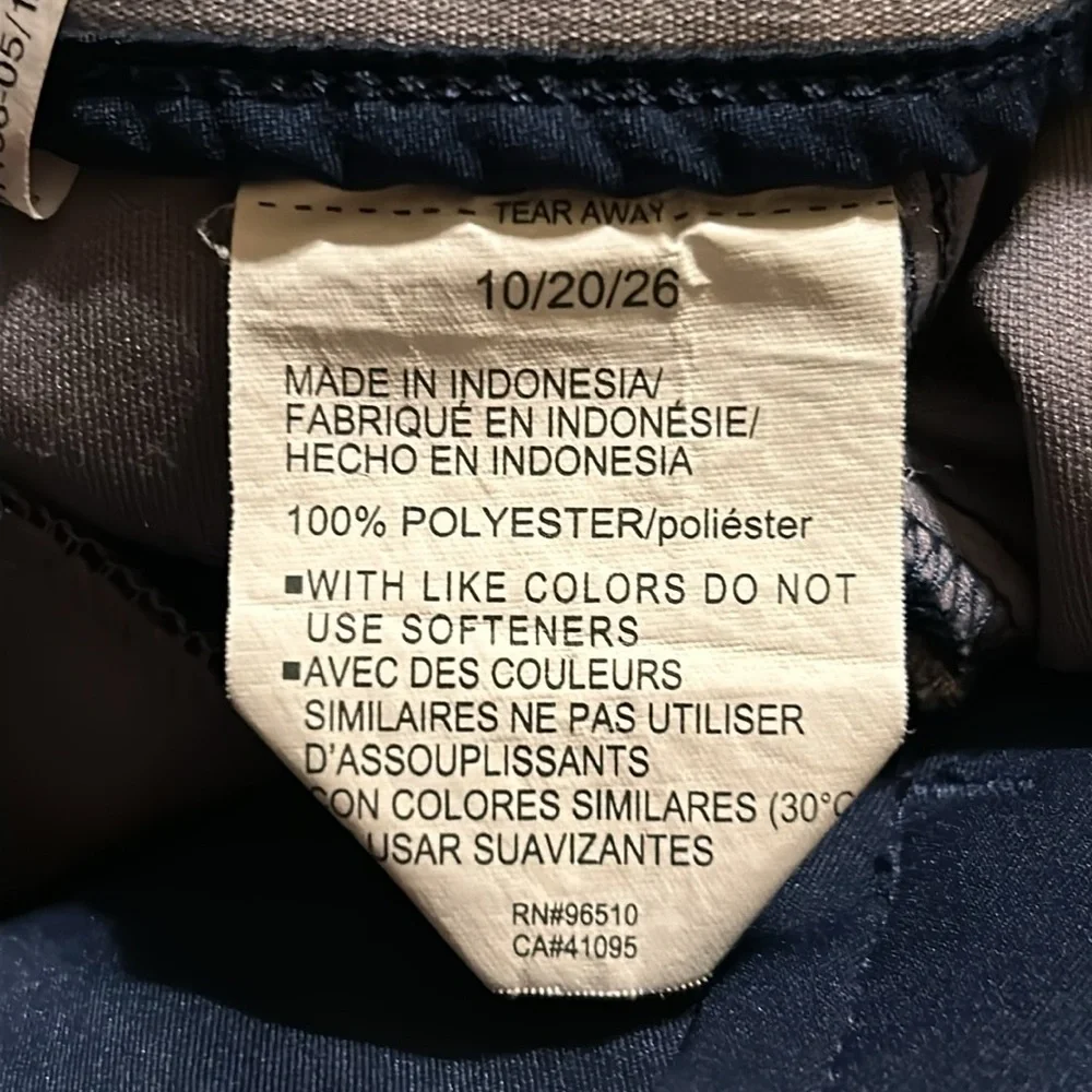 Under Armour reposhing this