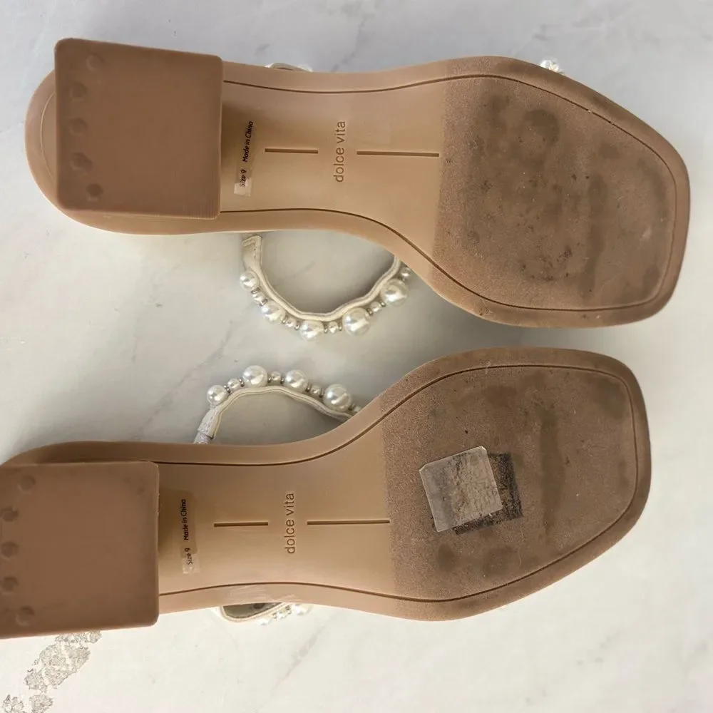Dolce Vita elegant timeless