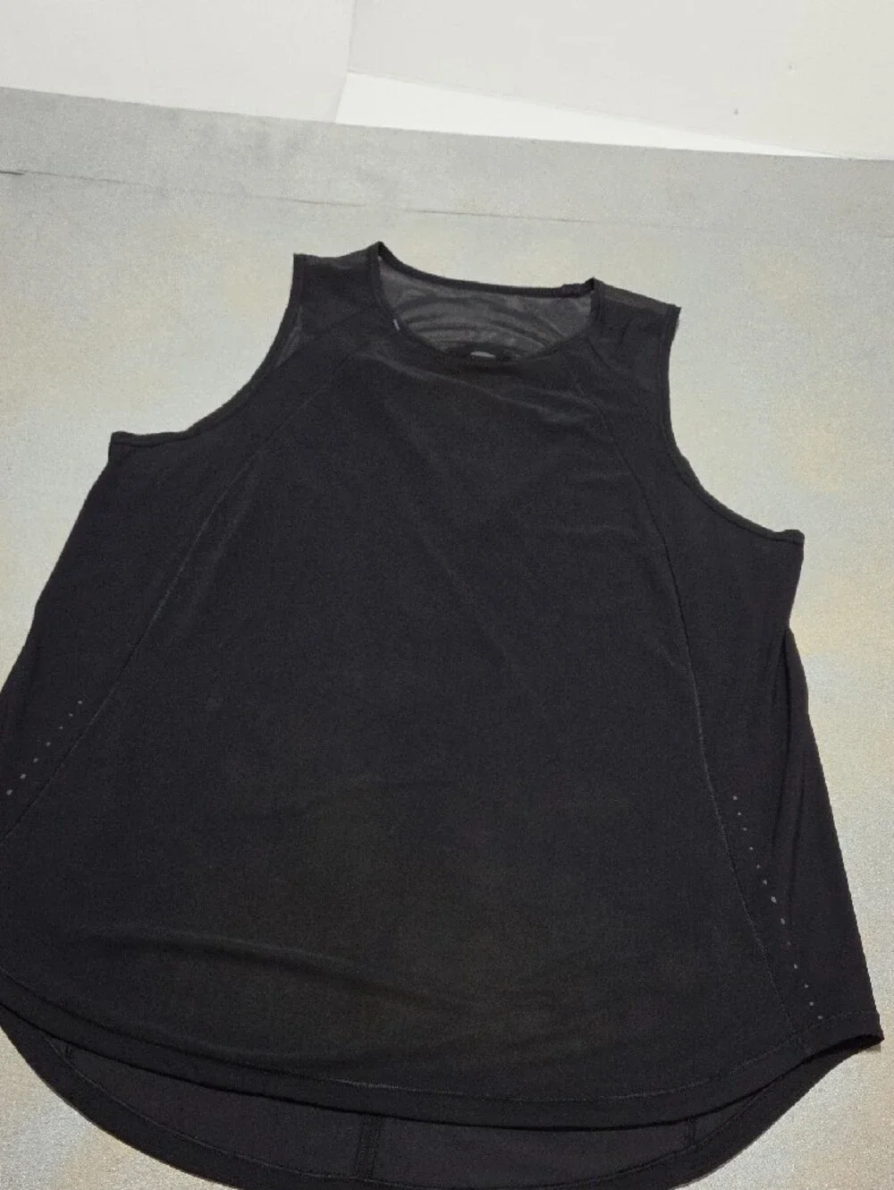 lululemon athletica sleek sleeveless