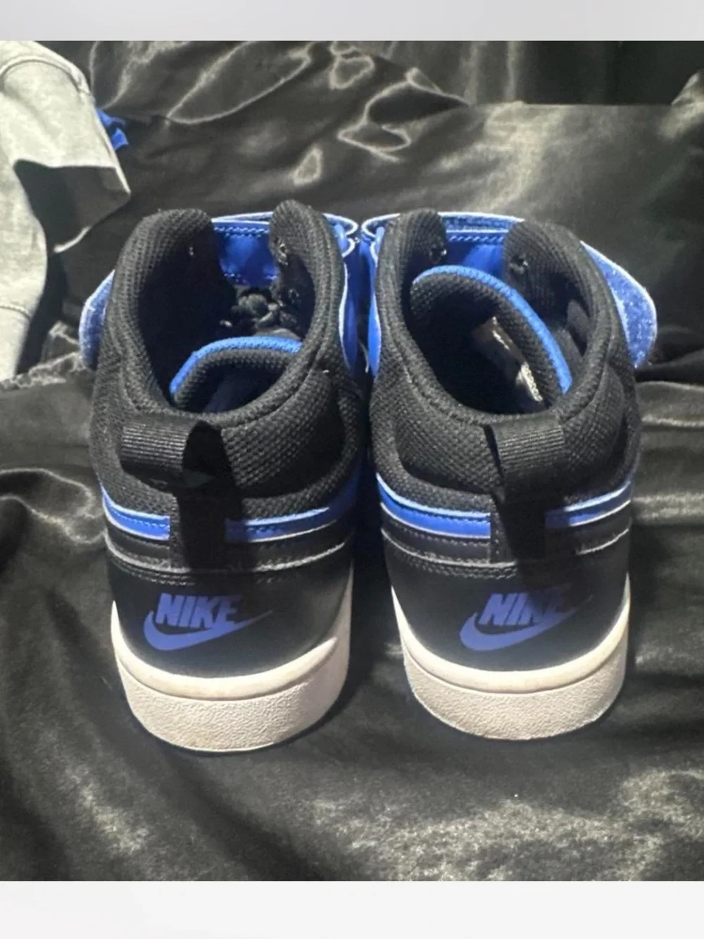 Nike youth mid