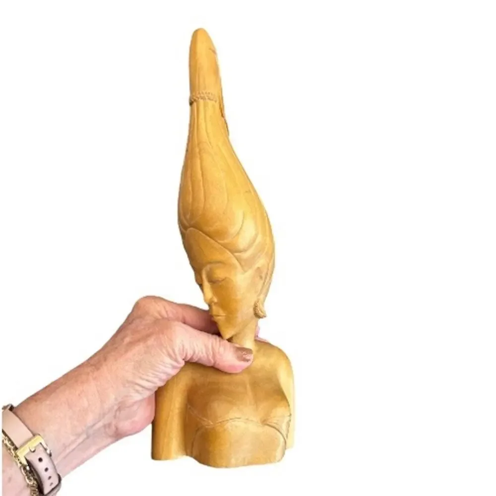Unbranded this hand