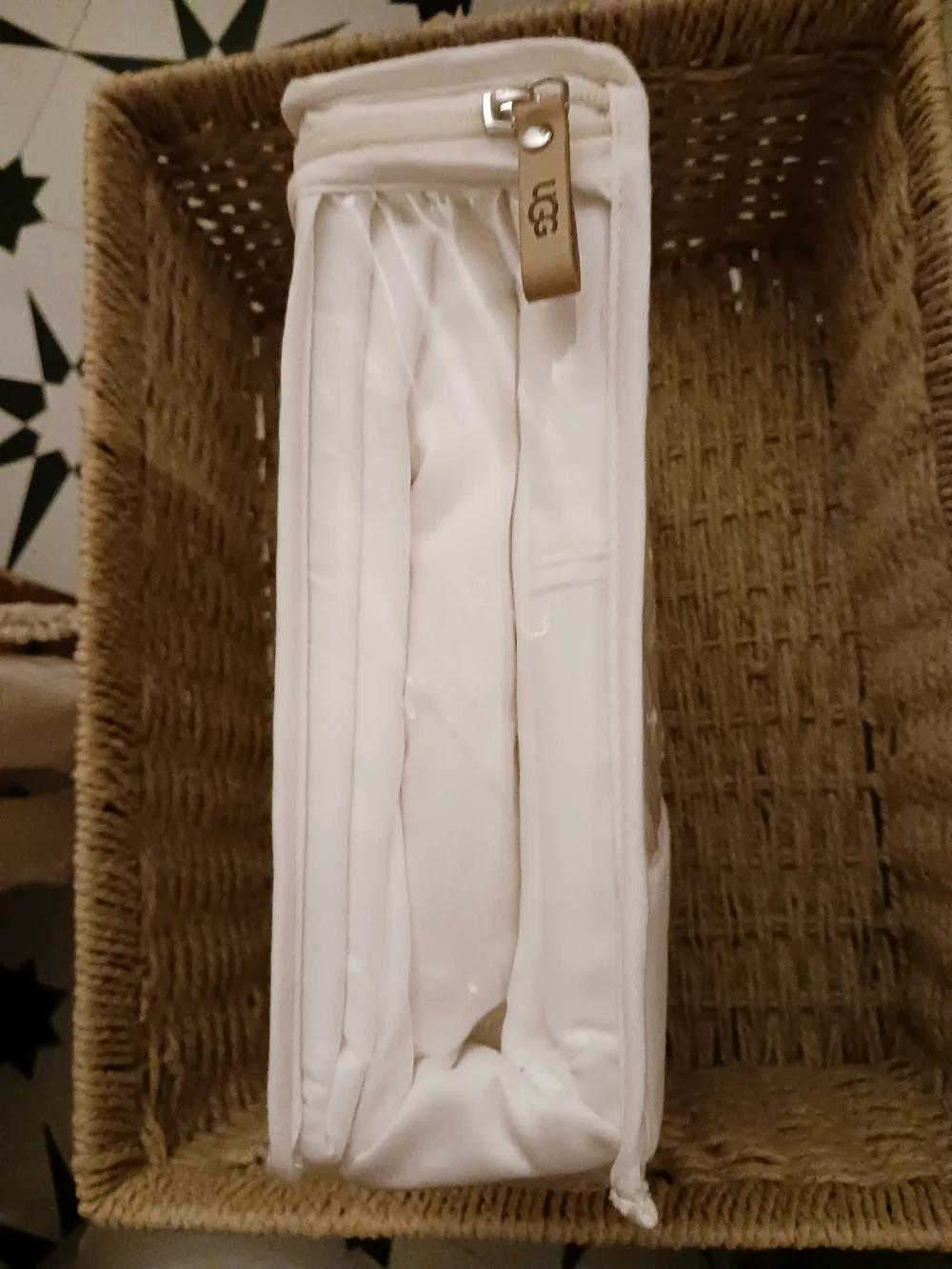 UGG queen sheet