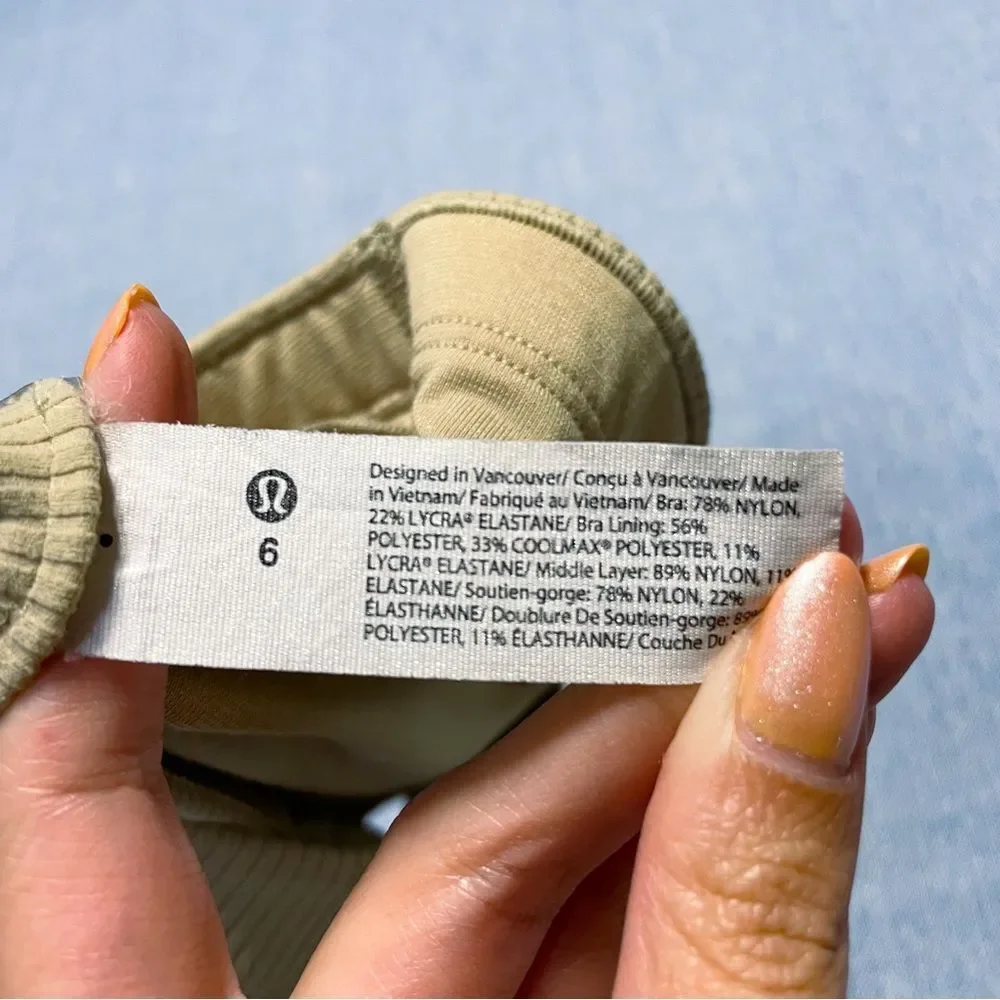 lululemon athletica excellent size