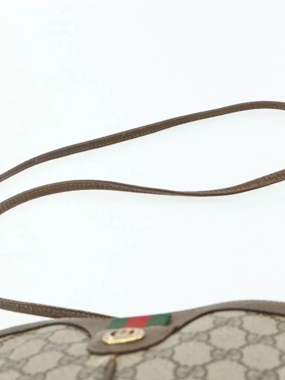 Gucci brand	gucci color	beige