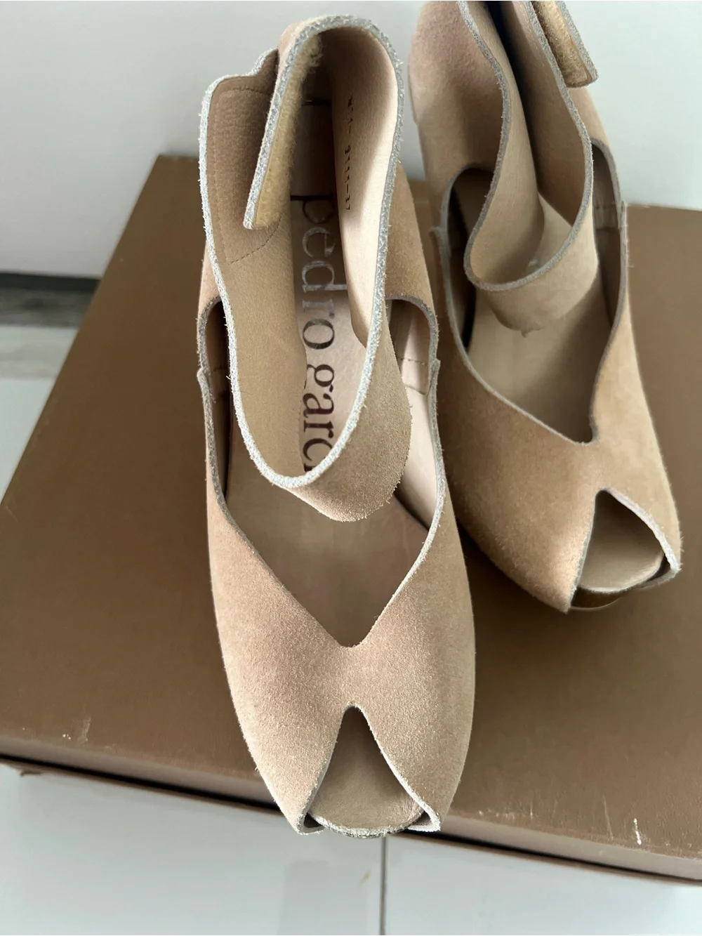 Pedro Garcia suede peep
