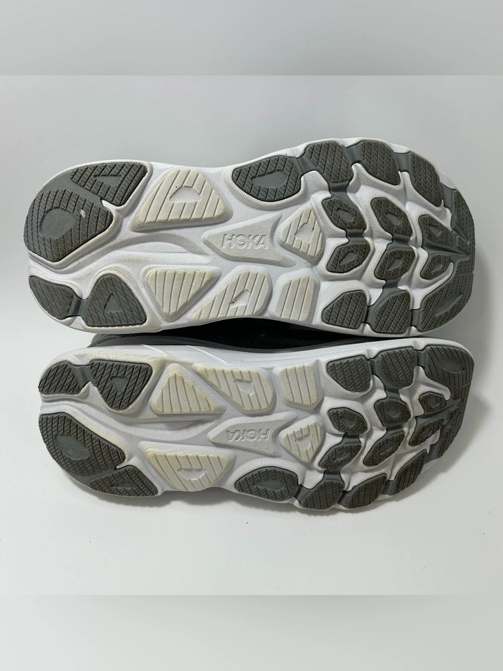 Hoka One One HOKA Clifton 10 Women’s 8.5 Grey Running Sneaker Shoes