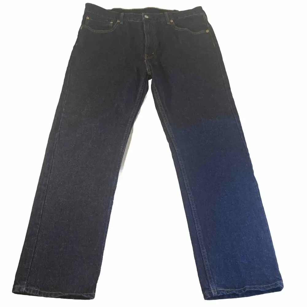 Levis levis red