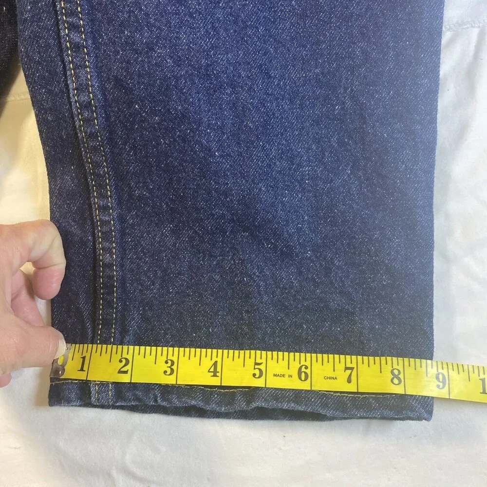 Levis levis red