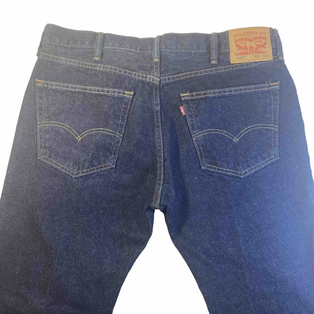 Levis levis red