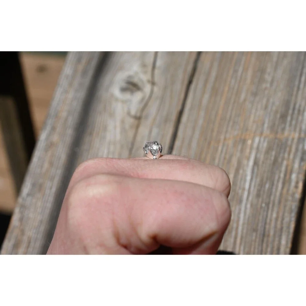 Unbranded simple sterling