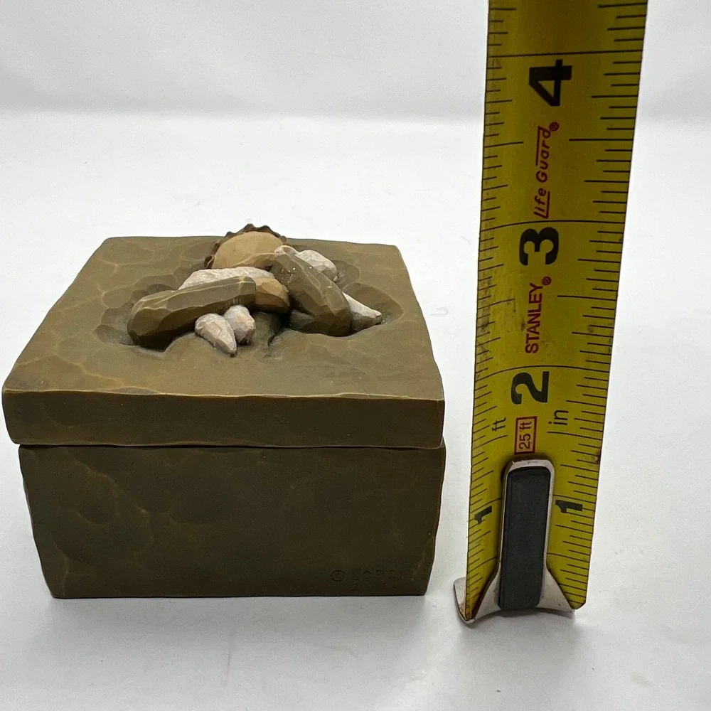 Willow Tree Peace on Earth Box Susan Lordi 2004‎ DEMDACO Keepsake Hinged Lid