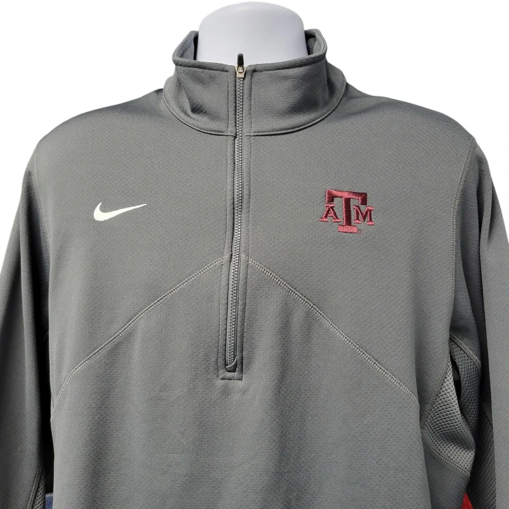 Nike chest 44