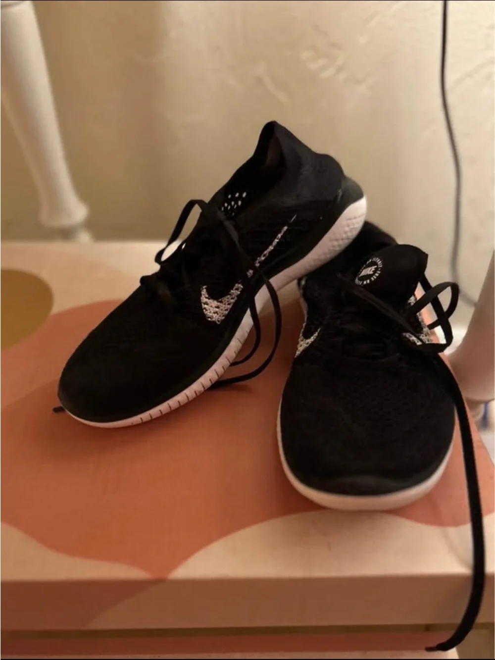 Nike upper flexible up