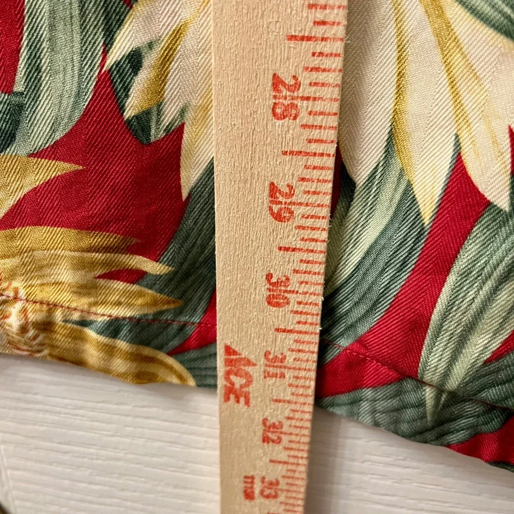 Tommy Bahama excellent used