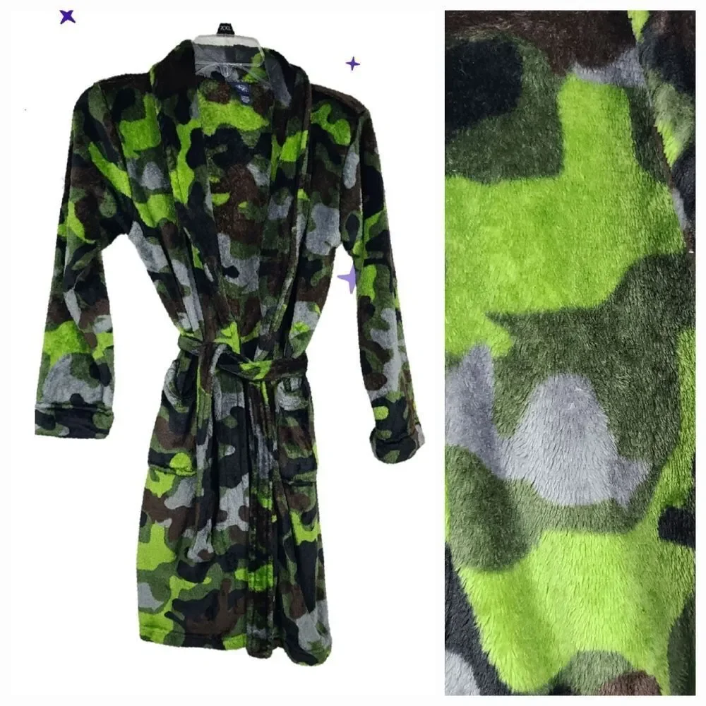 J. Khaki camo bathrobe