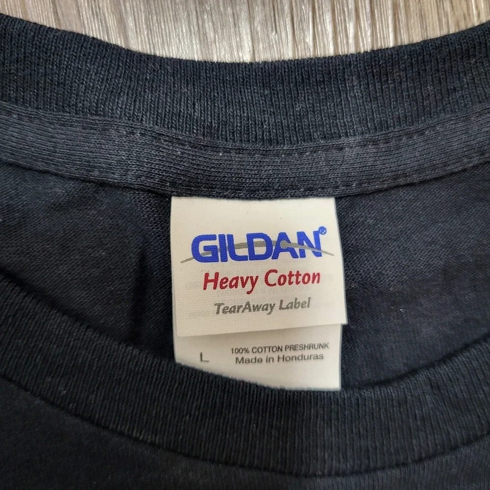Gildan Heavy Cotton Ireland T-shirt Snakes Graphic‎ Designed Size Large