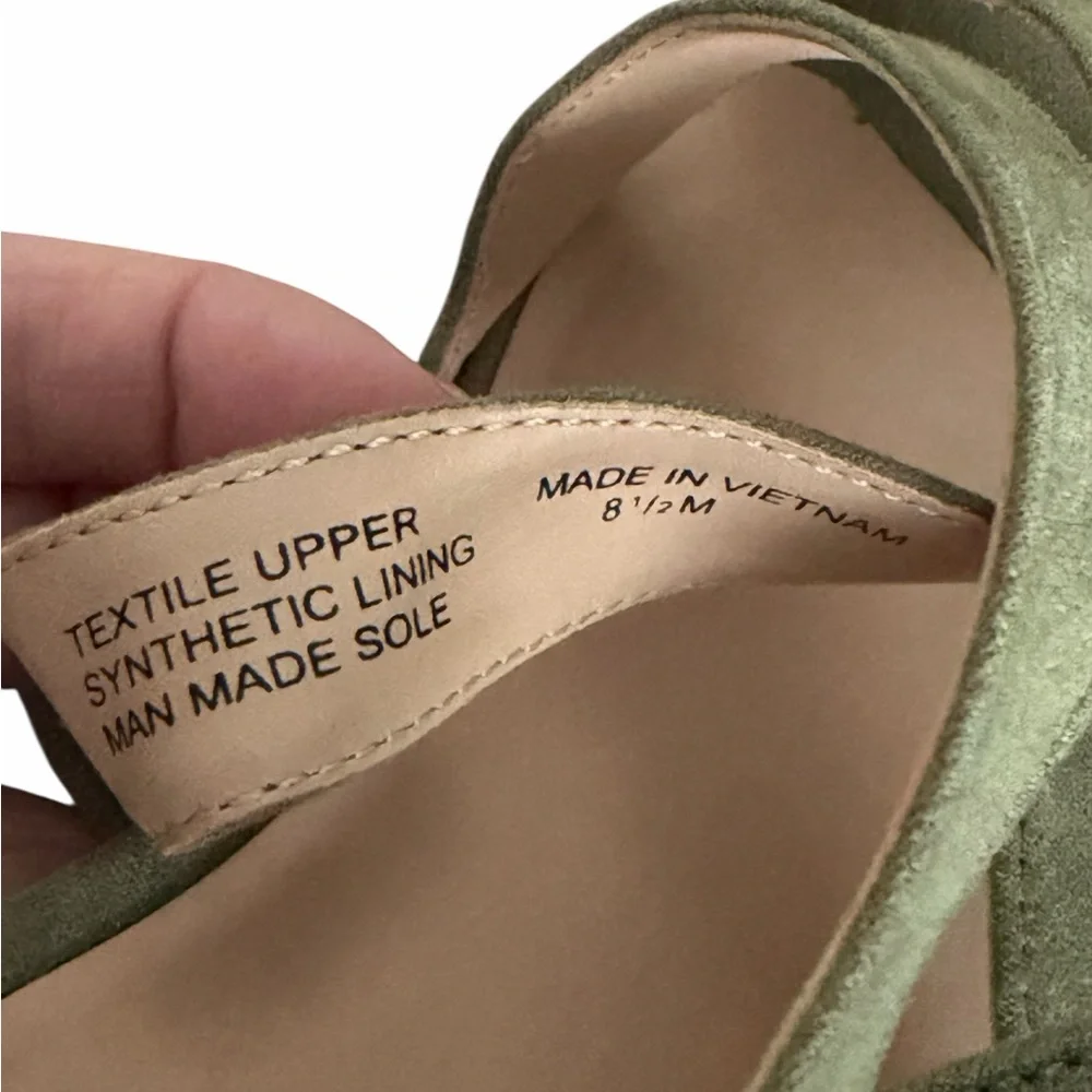Ann‎ Taylor Green Block Heel Sandals