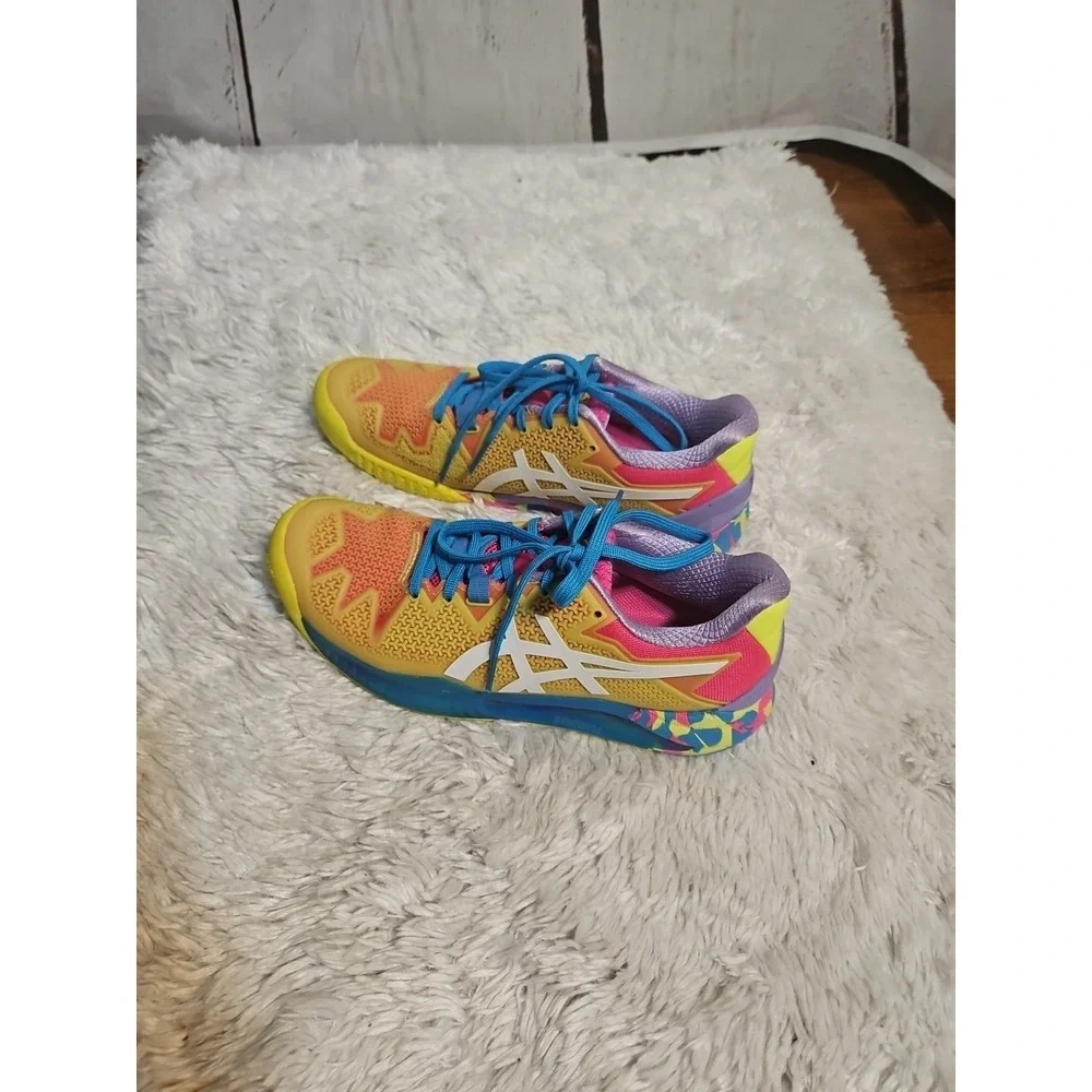 Asics sneaker size