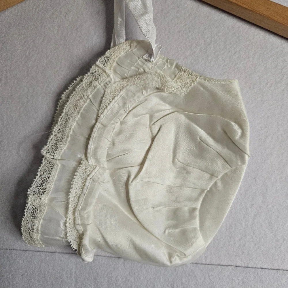 N/A vintage ivory