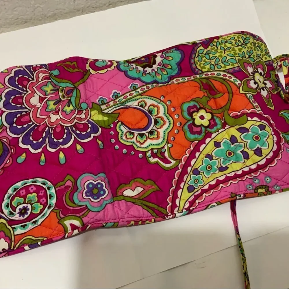 Vera Bradley excellent