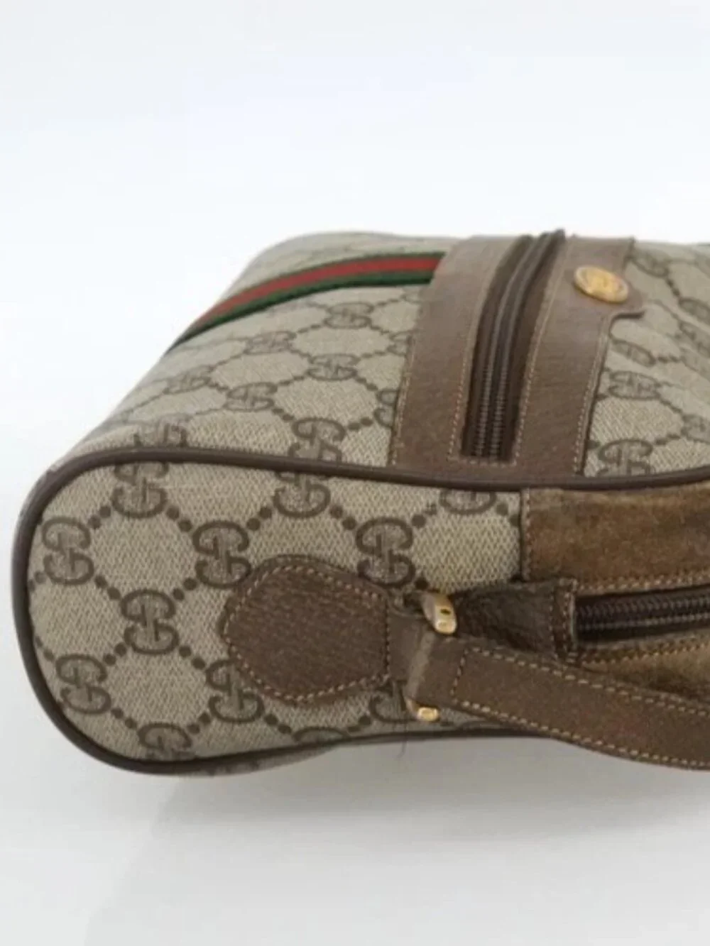 Gucci brand	gucci color	beige