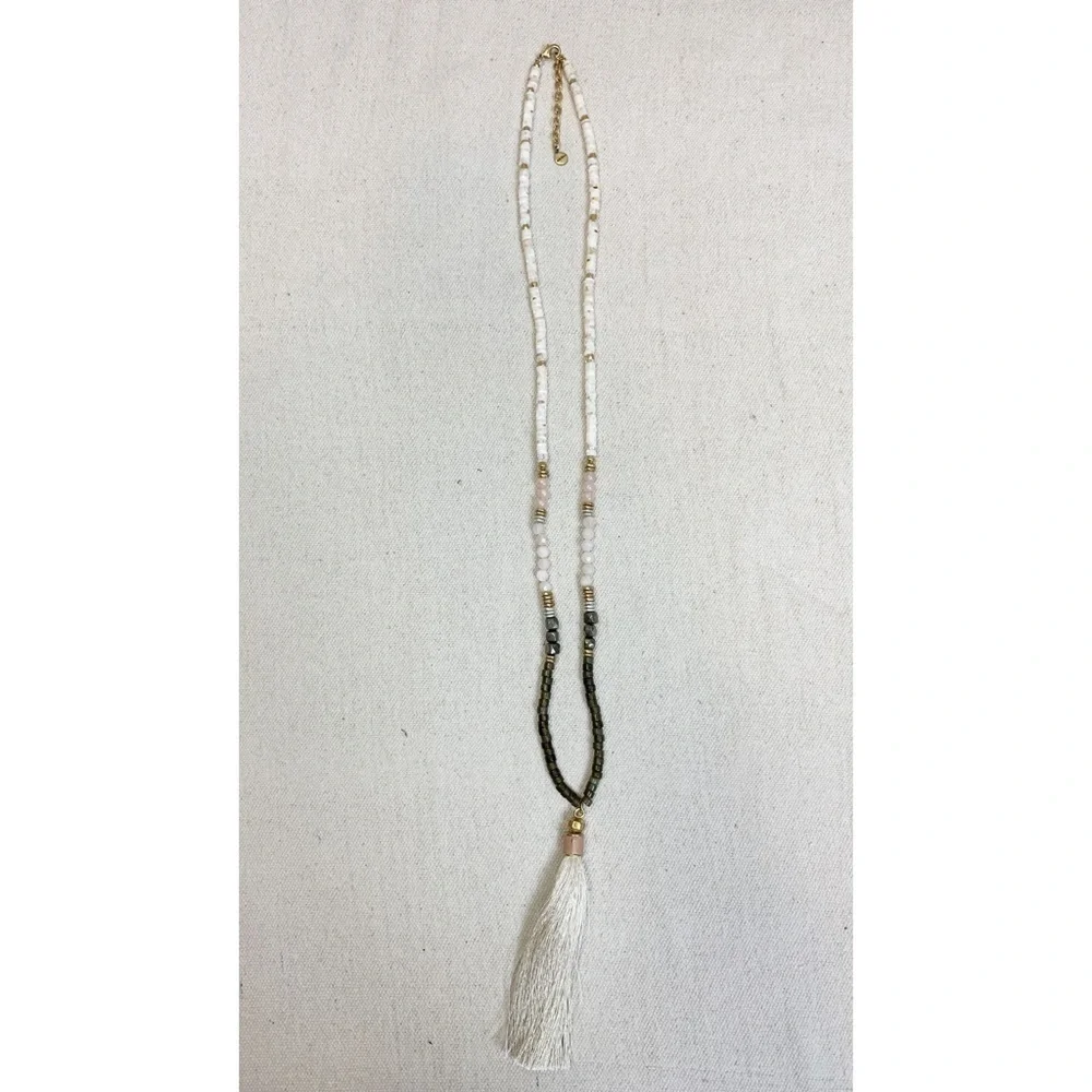 Stella & Dot antonia tassel