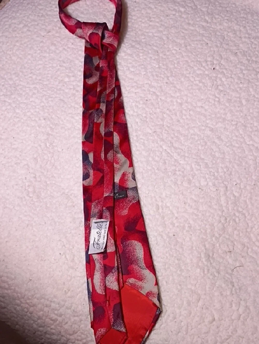 Fratello bold red