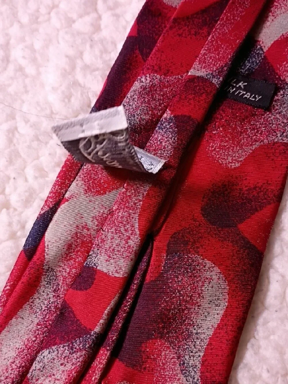 Fratello bold red
