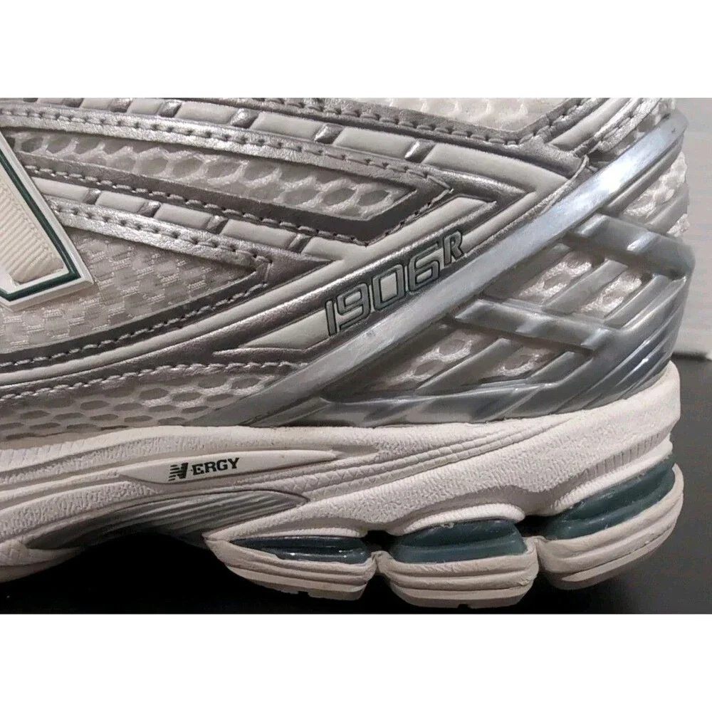 New Balance product euc