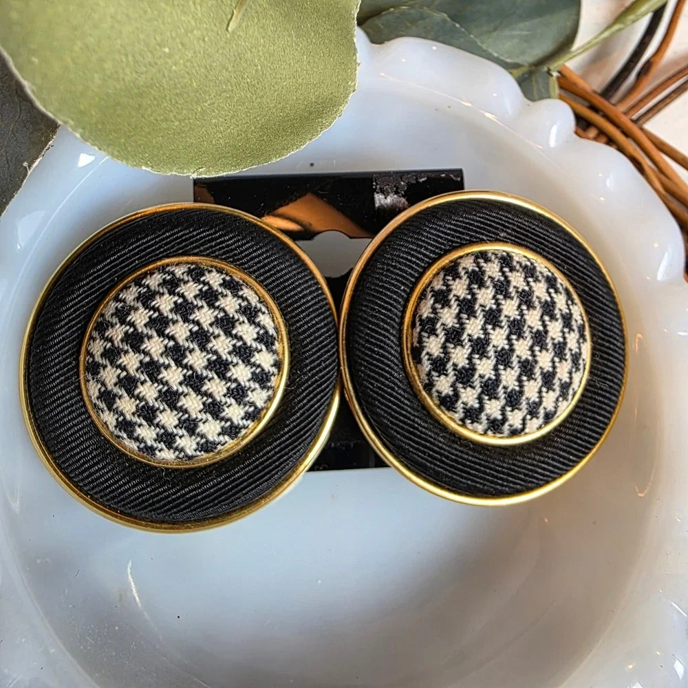 Vintage 80s Button Stud Earring Set of 2 Plaid‎ Apple & Houndstooth Gold Tone